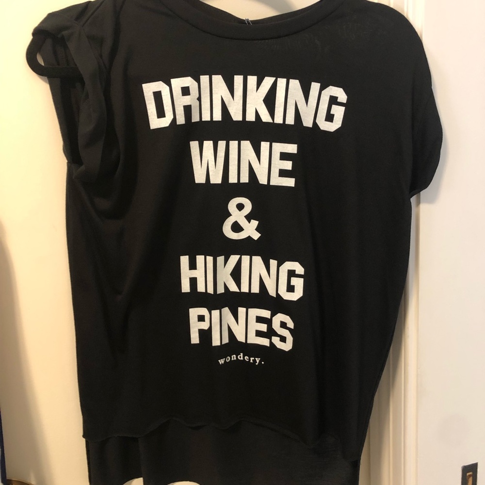 Nwt wondery brand shirt